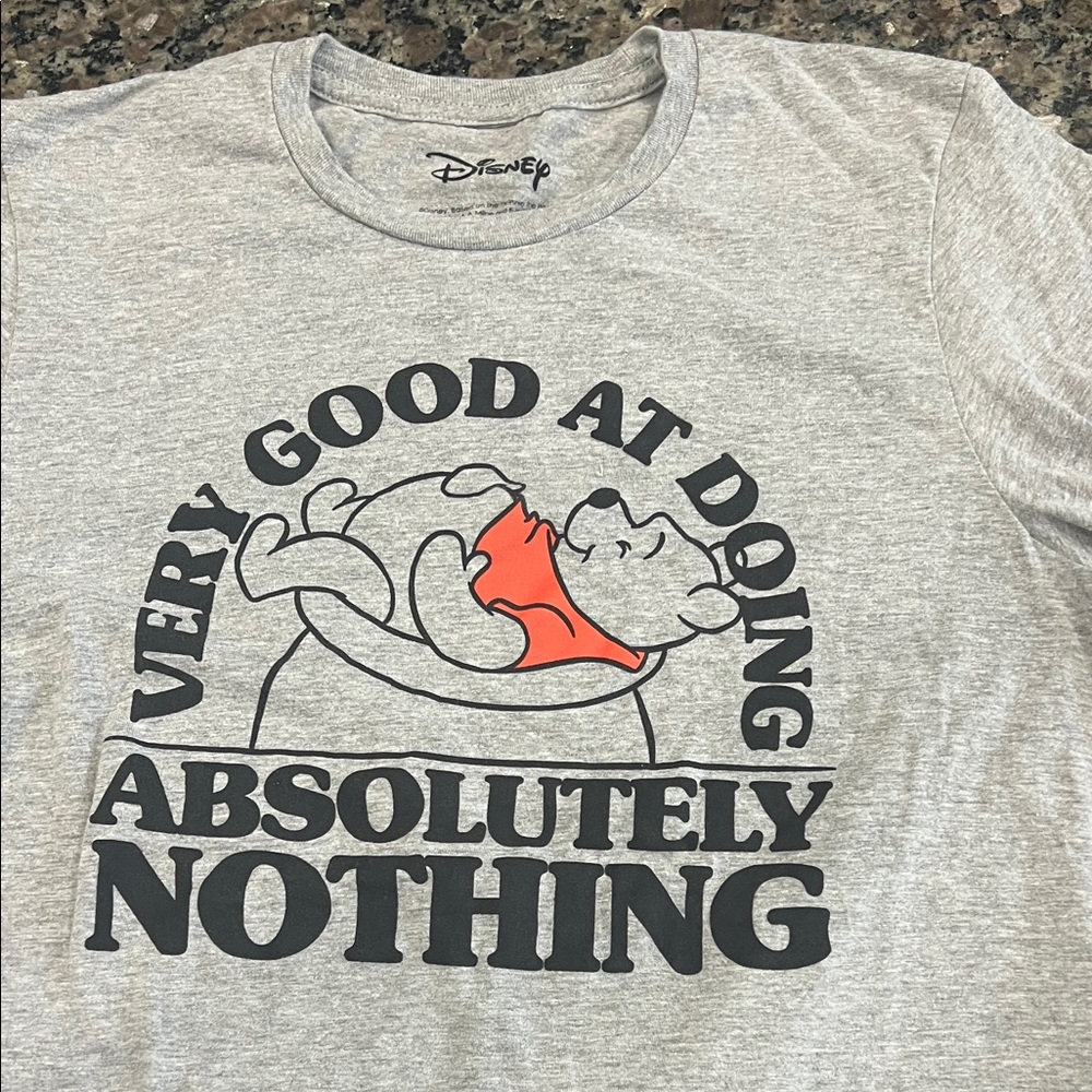 Disney Gray Winnie the Pooh Graphic Tee with Red Accent